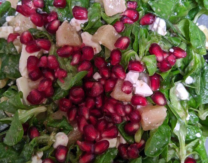 Feldsalat mit Birne und Feta